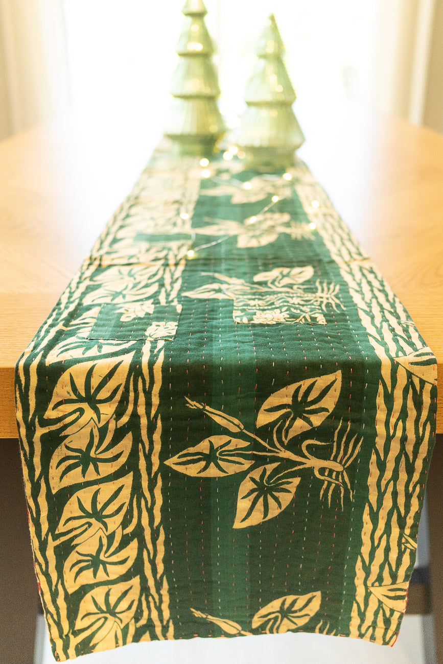 Kantha Holiday Table Runner - Festive No. 5
