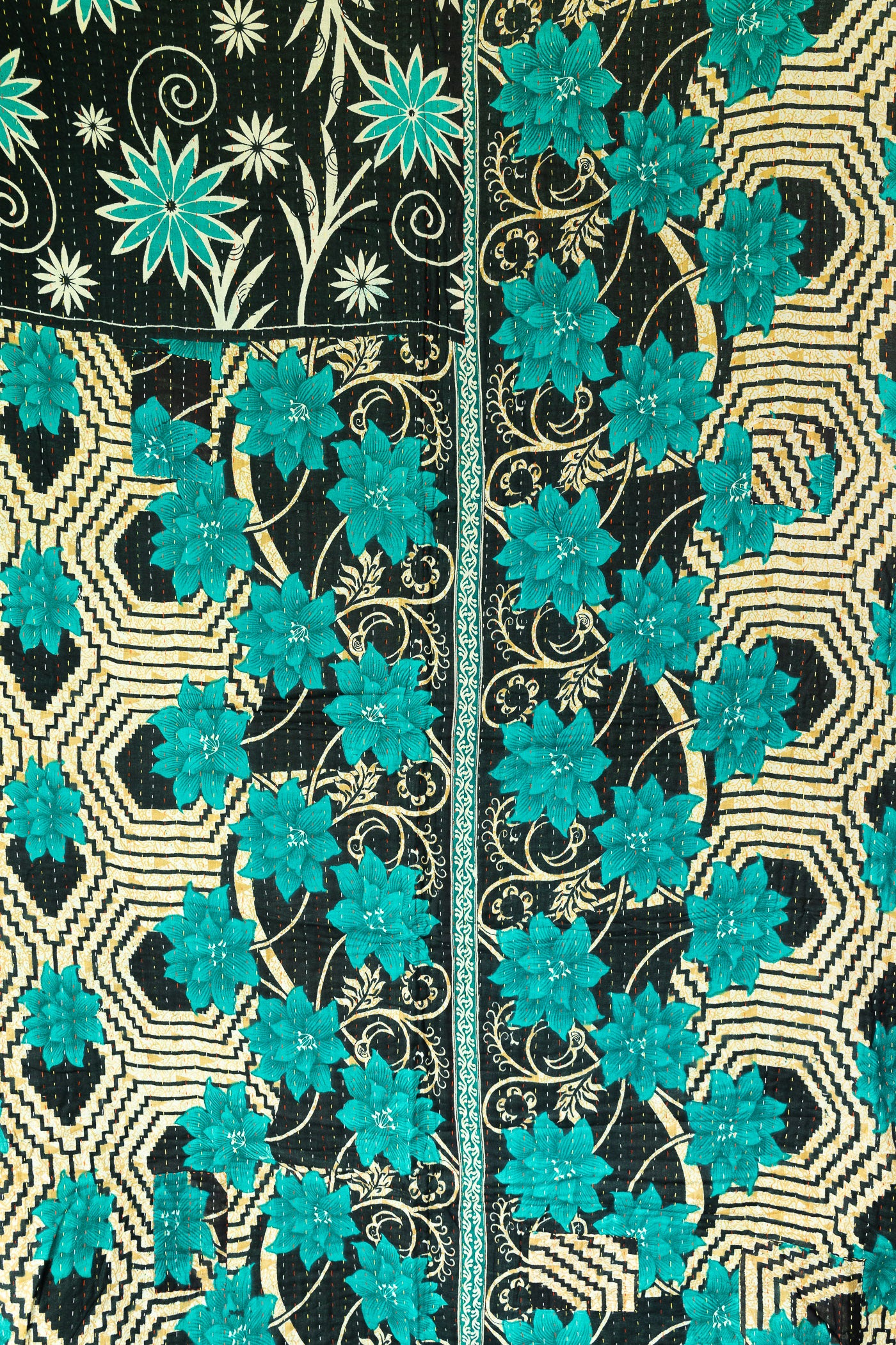 Deephearted Large Kantha Throw Blanket