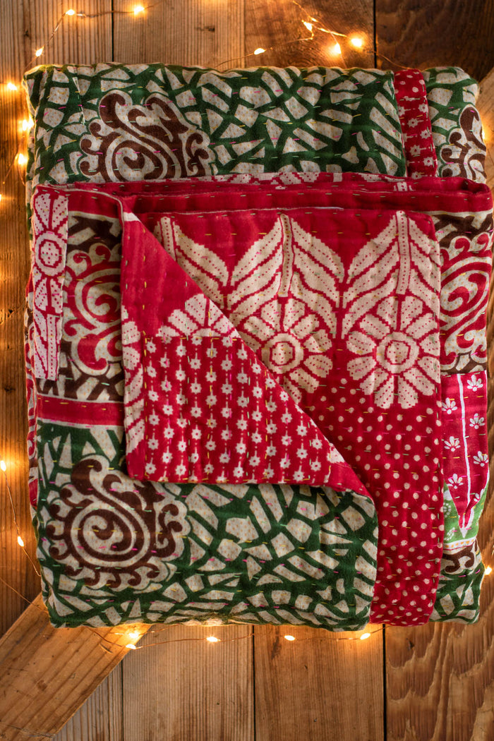 Kantha Quilts Throw Blankets