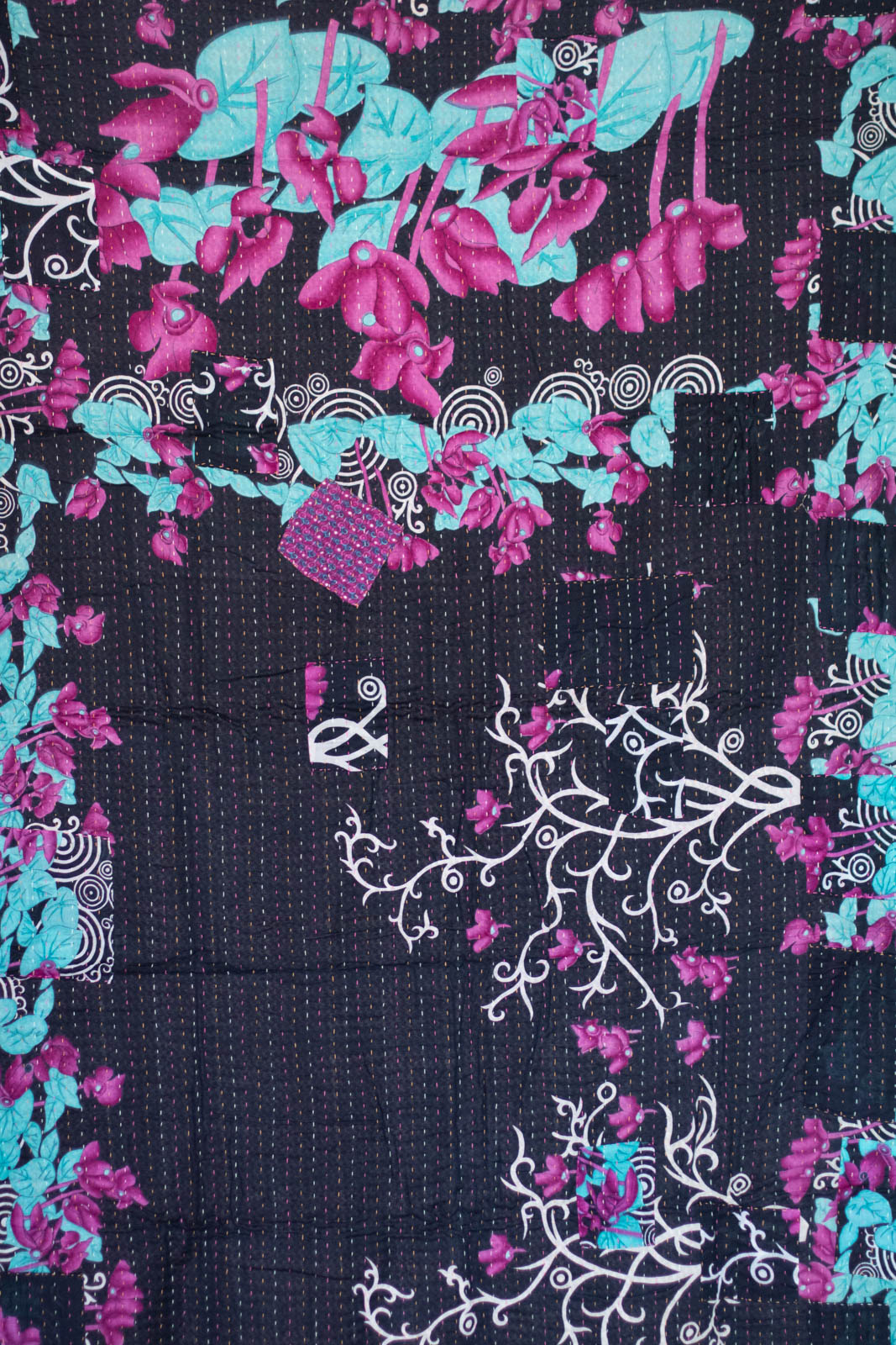 Love Kantha Throw