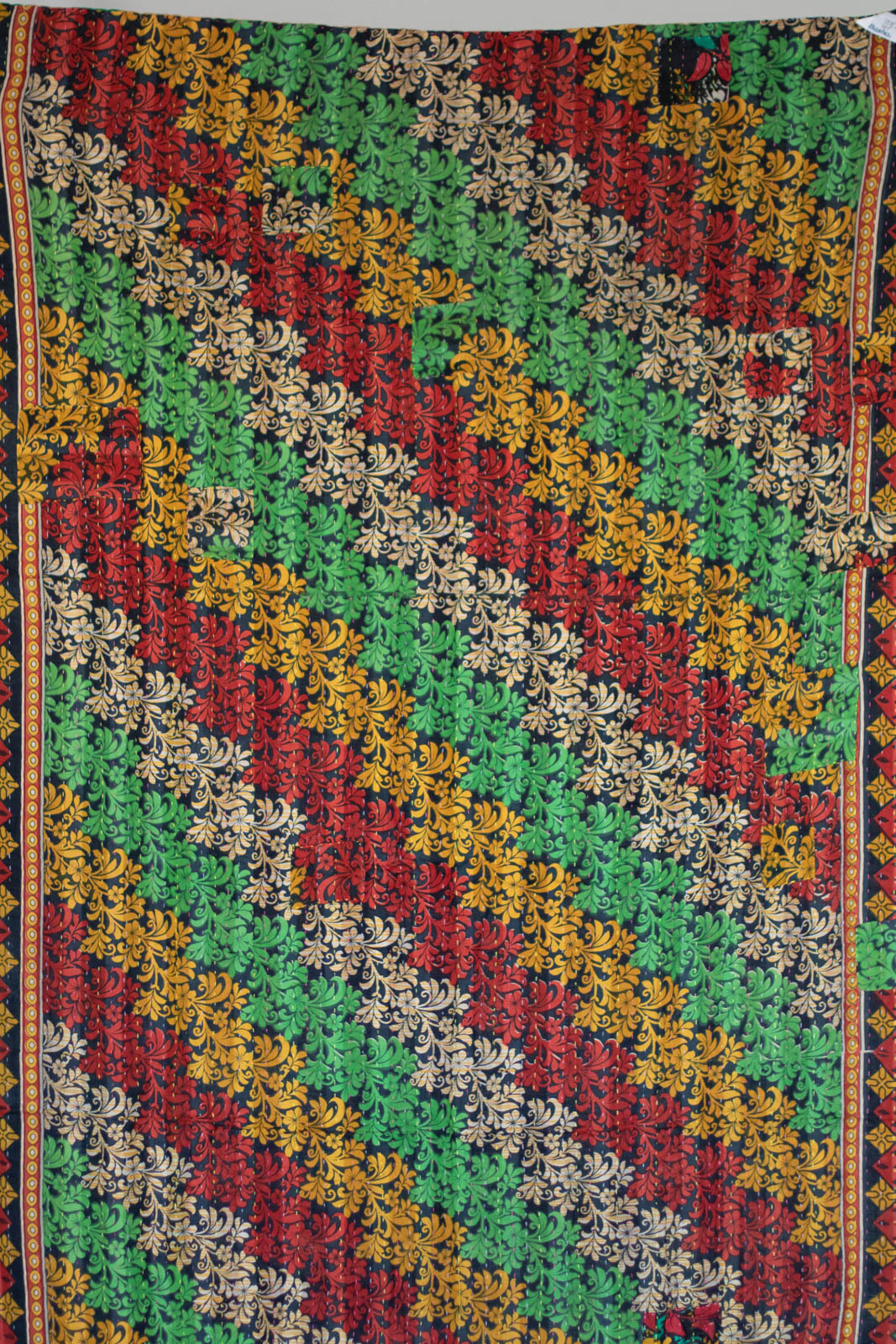 Impression Kantha Throw
