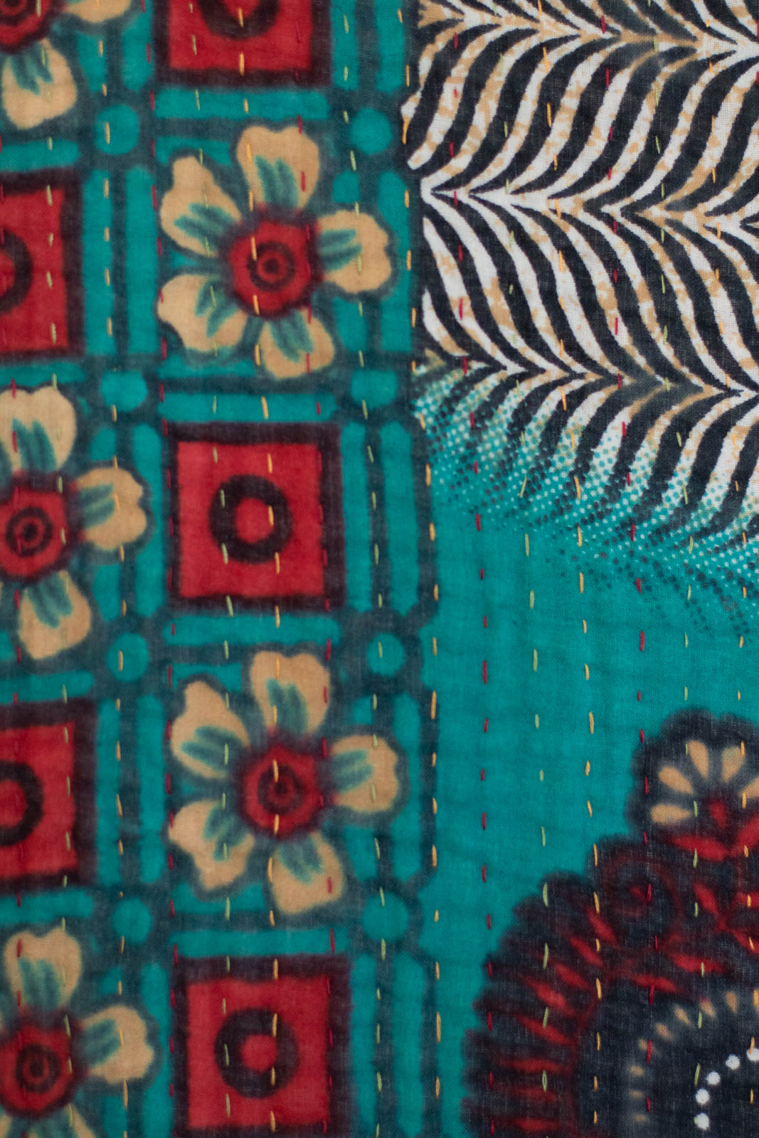 Amaze Kantha Throw
