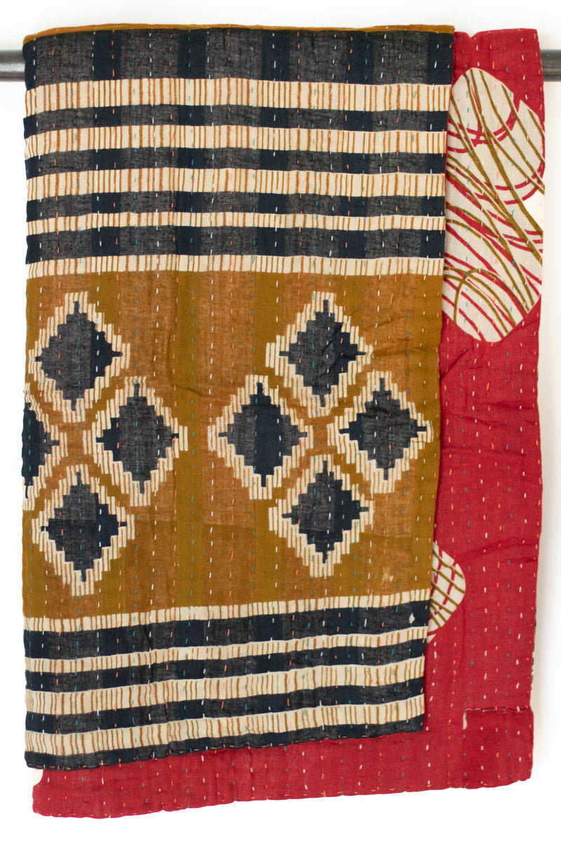 The best quality of kantha blankets made with dignity