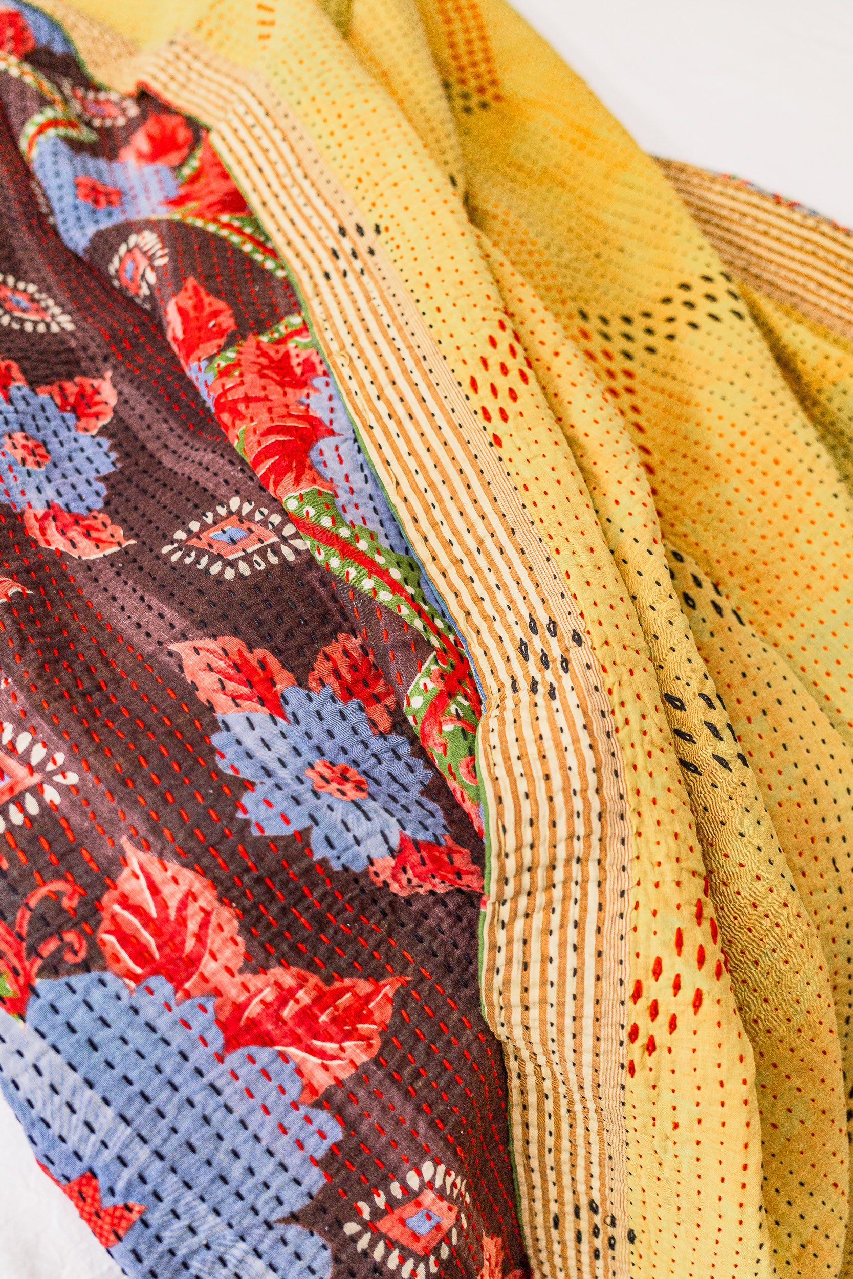 No. 147 Masterpiece Kantha Coverlet Quilt (Twin/Full)