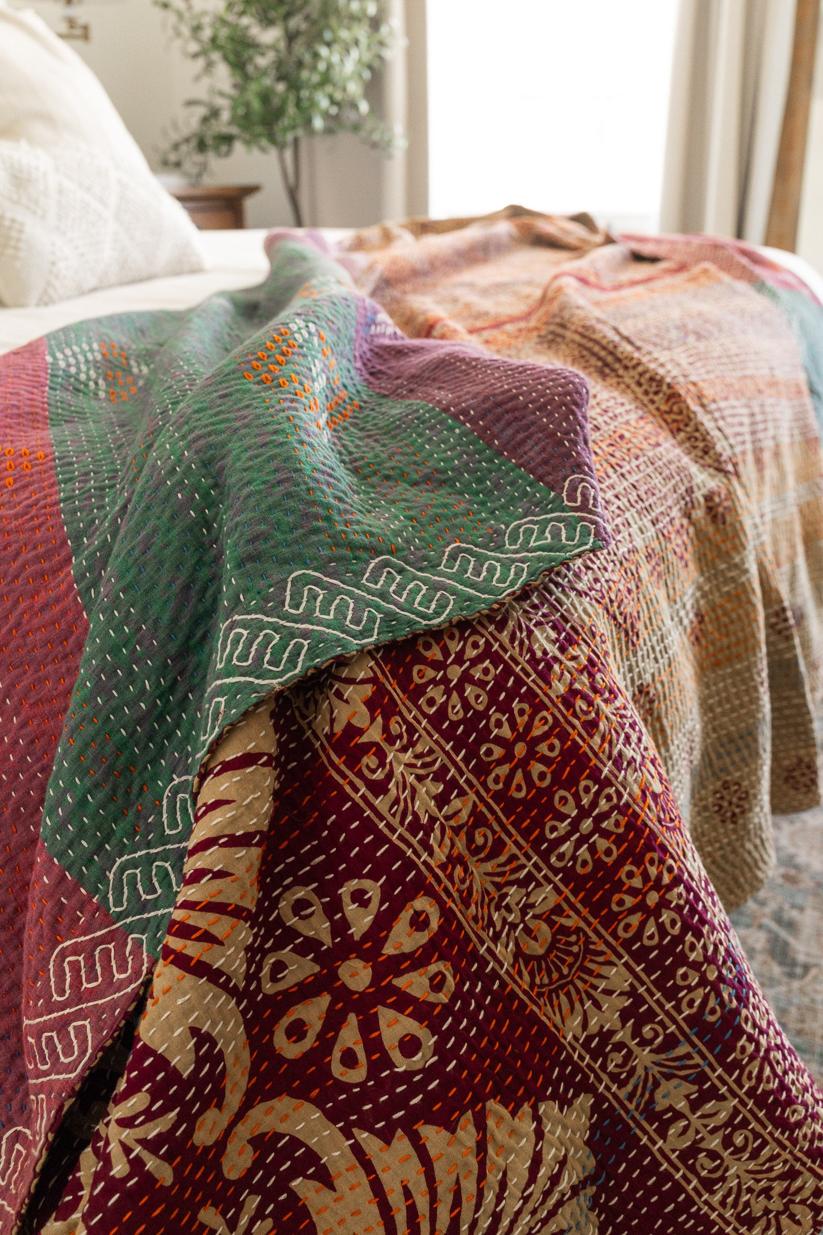 No. 137 Masterpiece Kantha Coverlet Quilt (Queen)