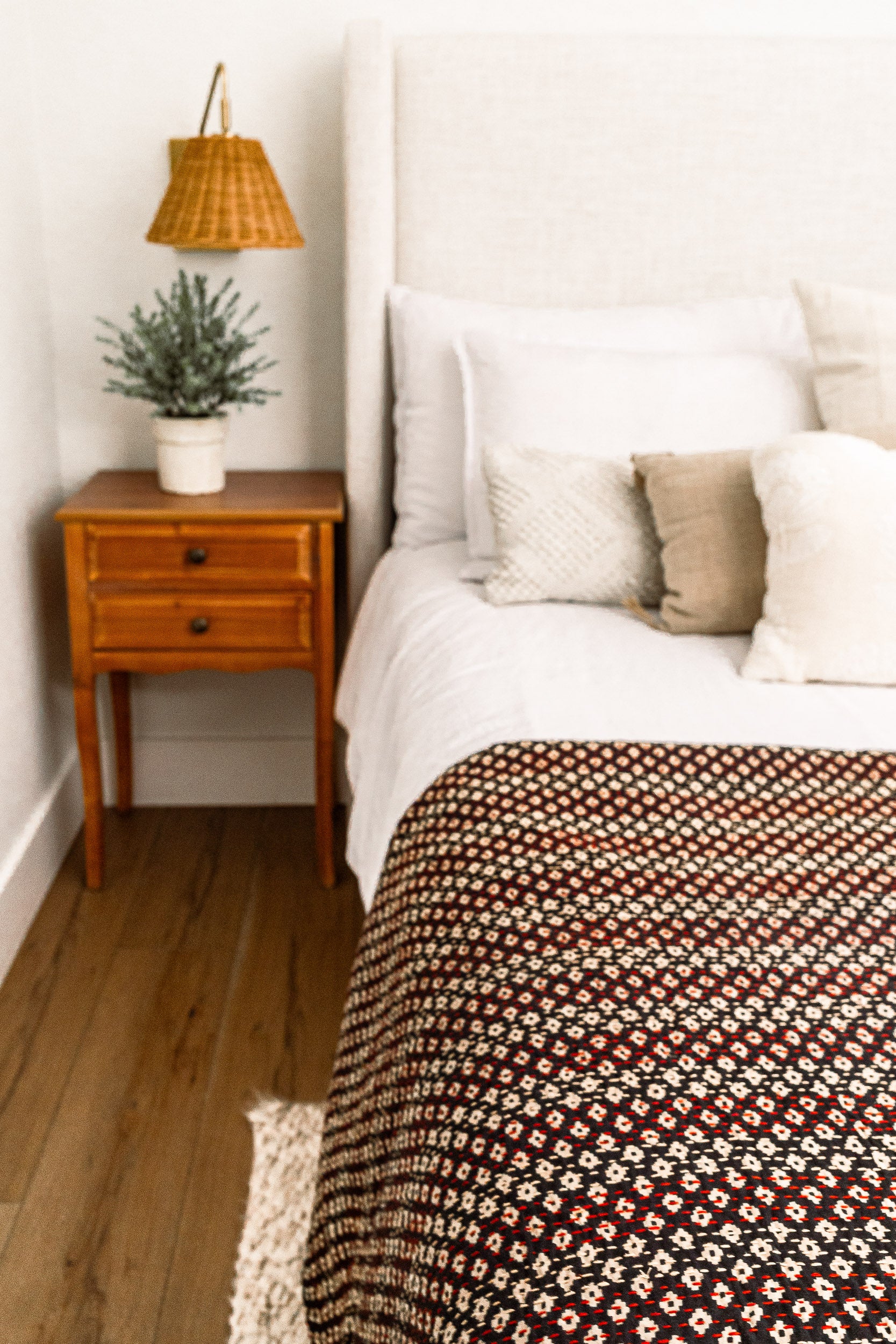 No. 139 Masterpiece Kantha Coverlet Quilt (Queen)