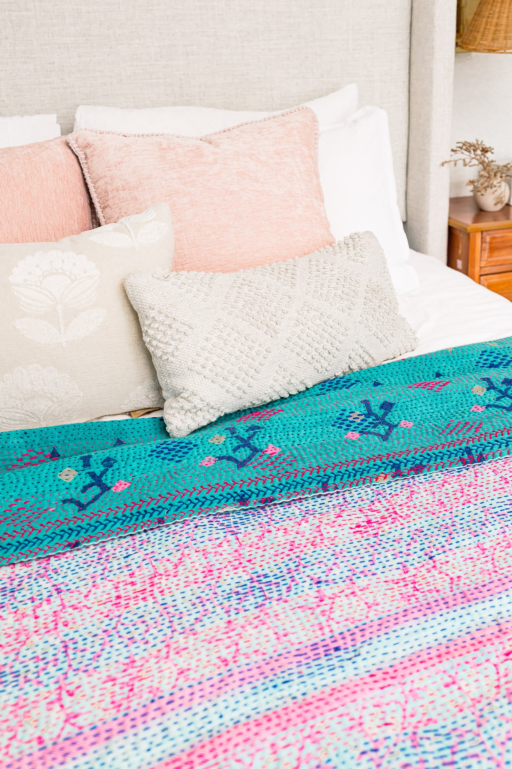 No. 140 Masterpiece Kantha Coverlet Quilt (Queen)