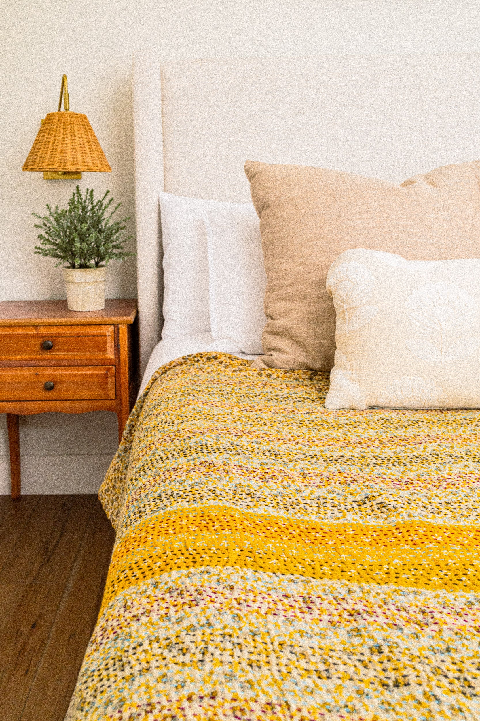 No. 141 Masterpiece Kantha Coverlet Quilt (Twin/Full)