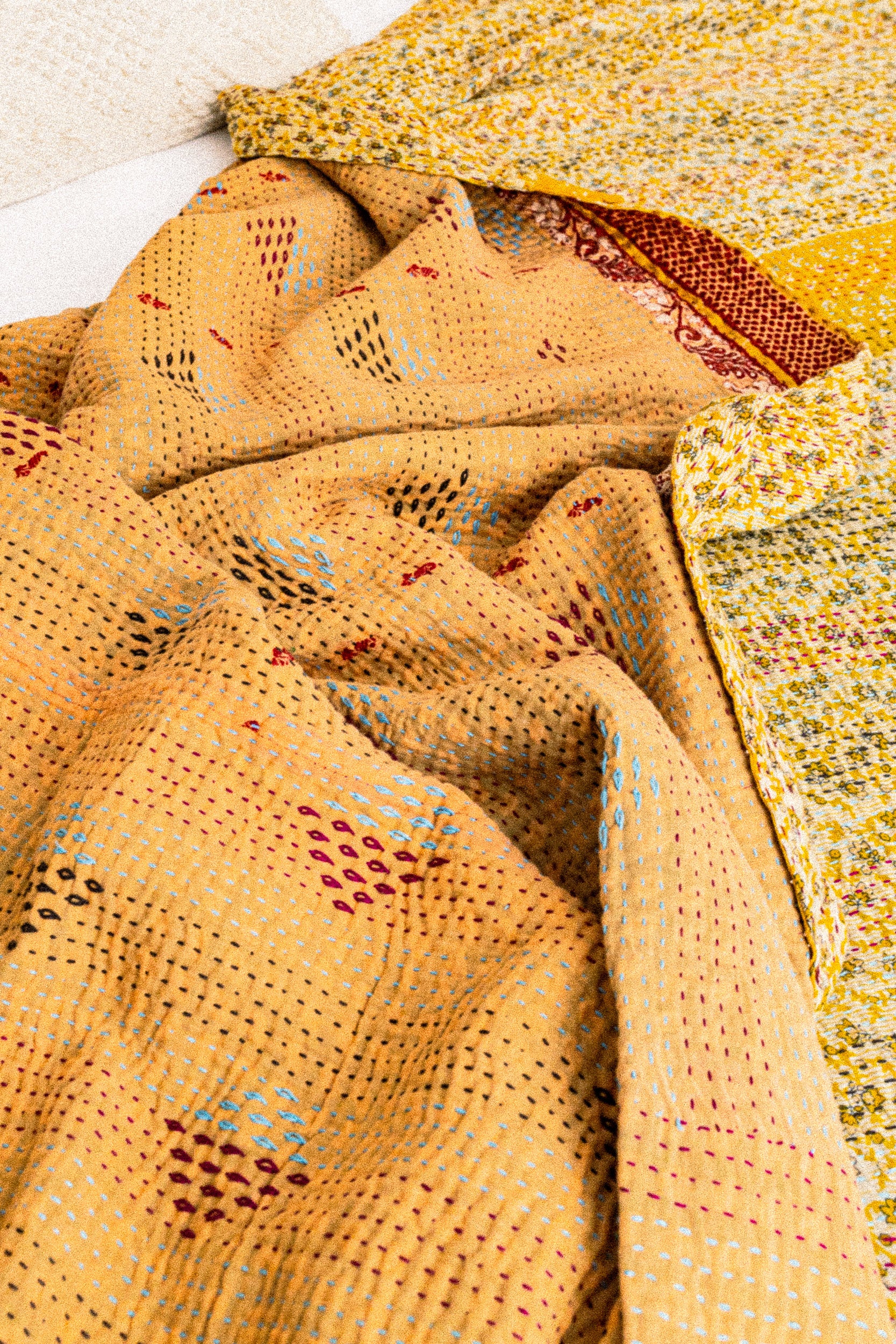 No. 141 Masterpiece Kantha Coverlet Quilt (Twin/Full)