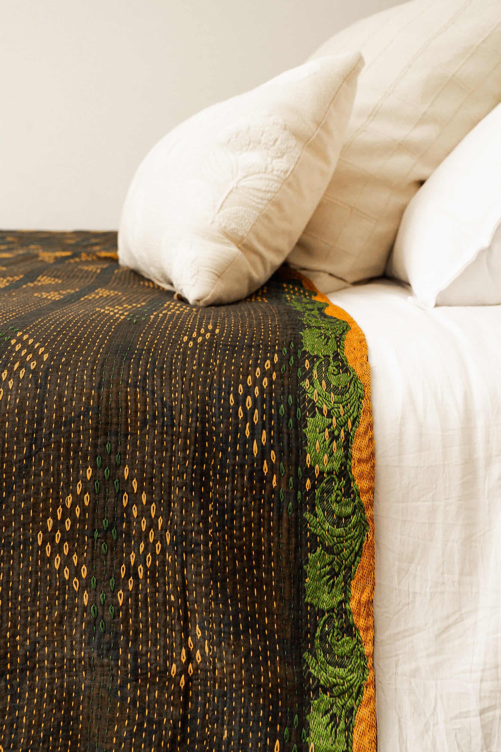 No. 143 Masterpiece Kantha Coverlet Quilt (Queen)