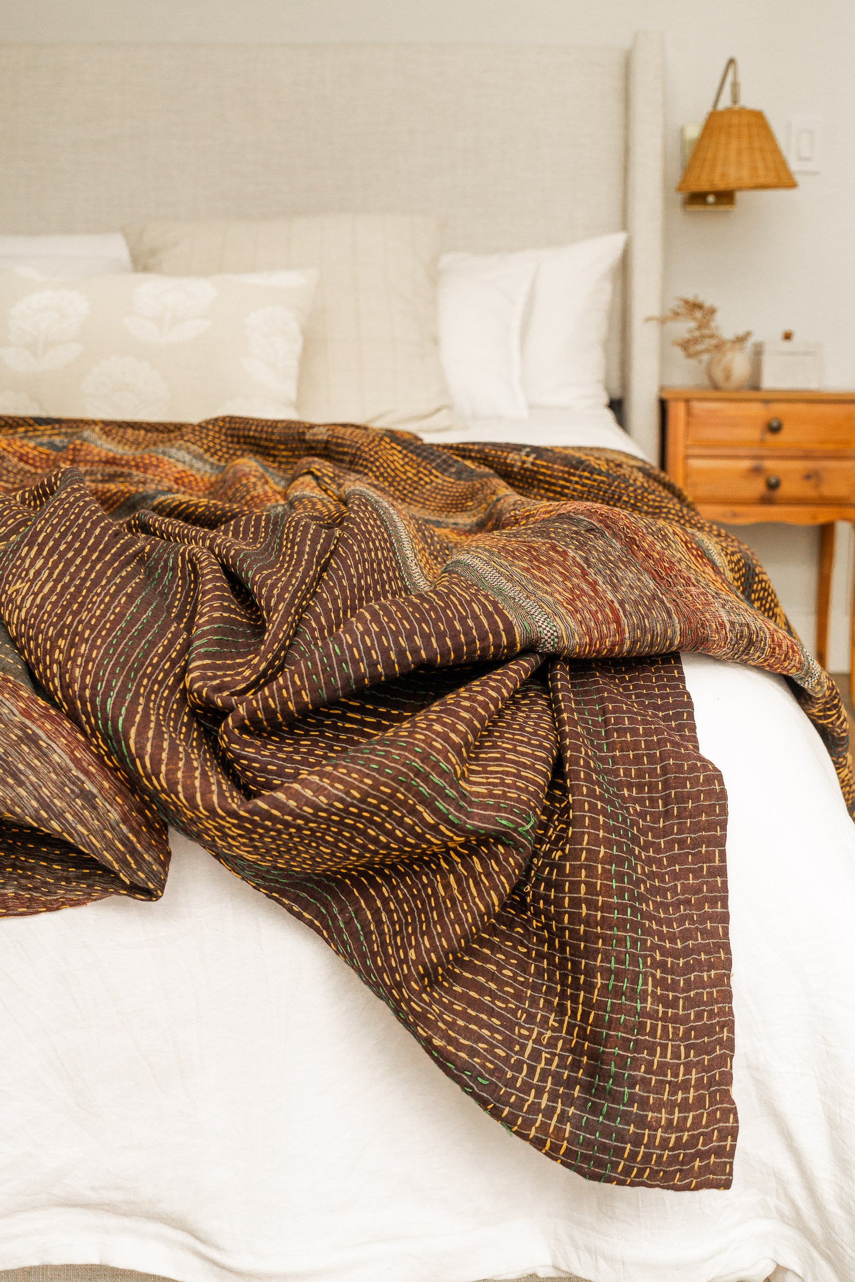 No. 143 Masterpiece Kantha Coverlet Quilt (Queen)