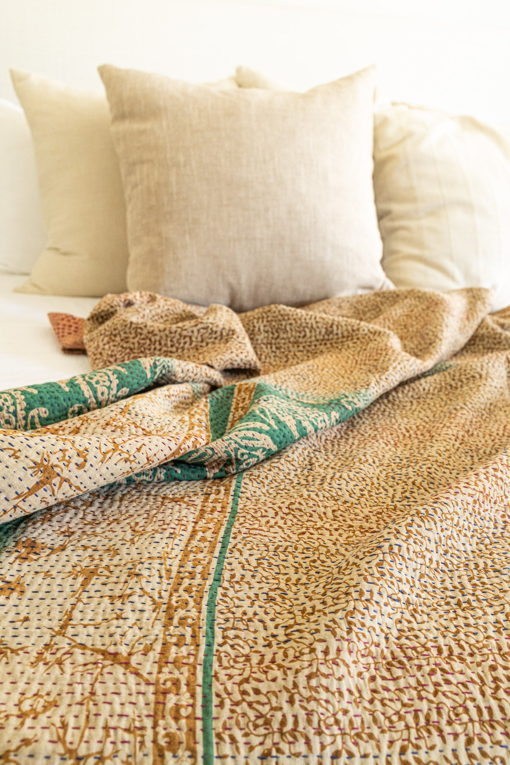 No. 146 Masterpiece Kantha Coverlet Quilt (Queen)