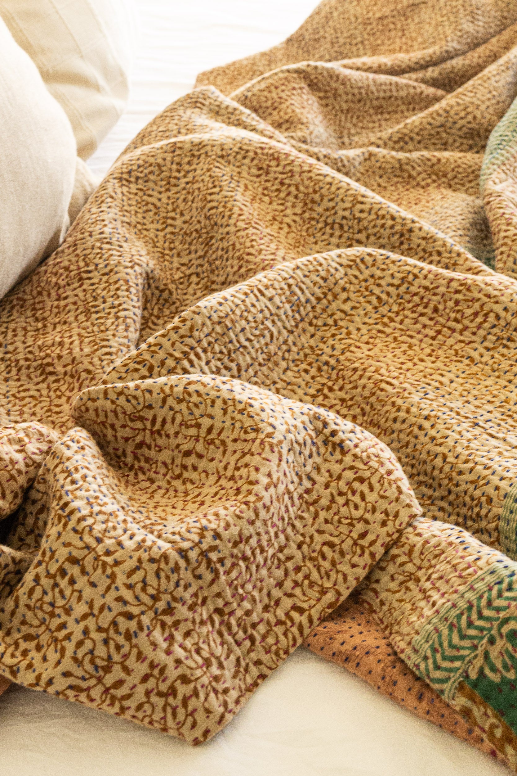 No. 146 Masterpiece Kantha Coverlet Quilt (Queen)