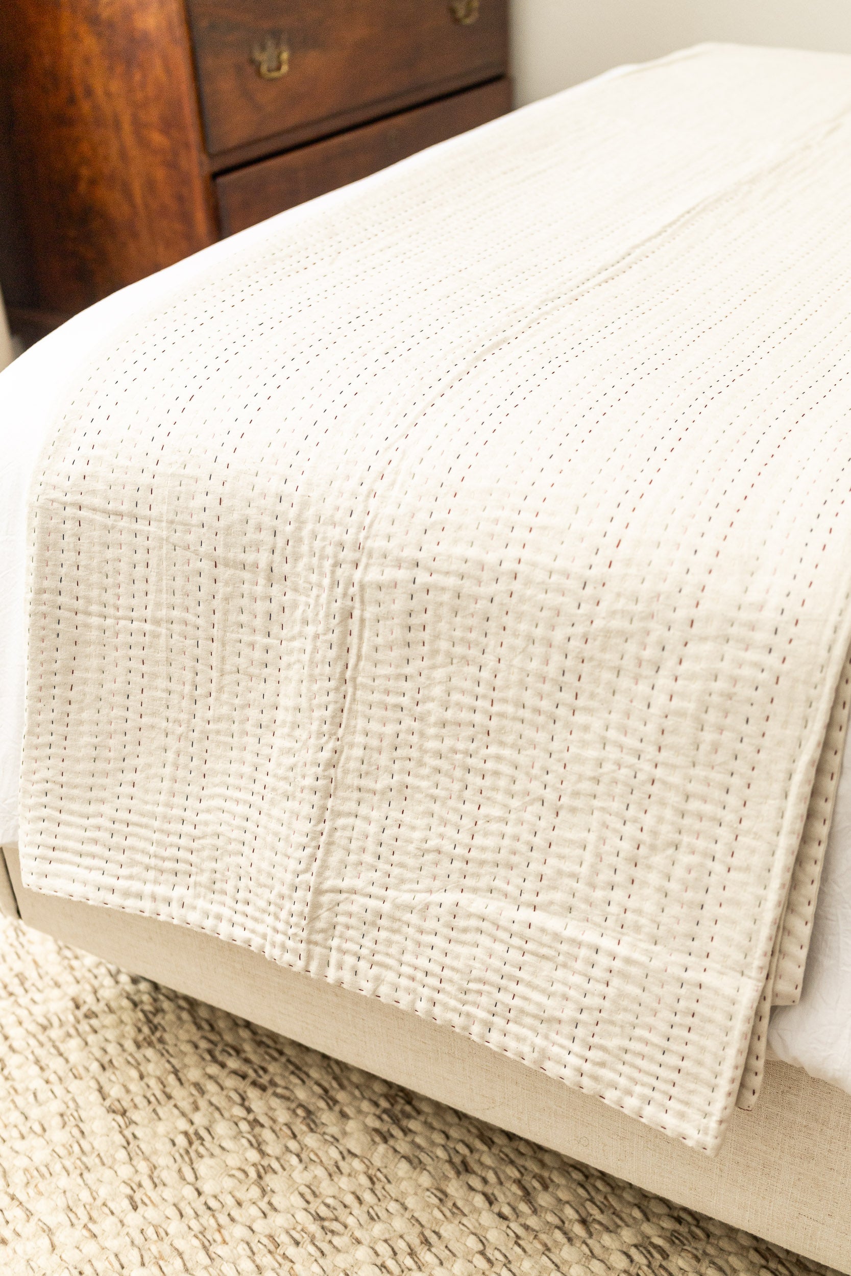 Simplicity Kantha Bed Quilt — Natural Ivory (Queen & King)
