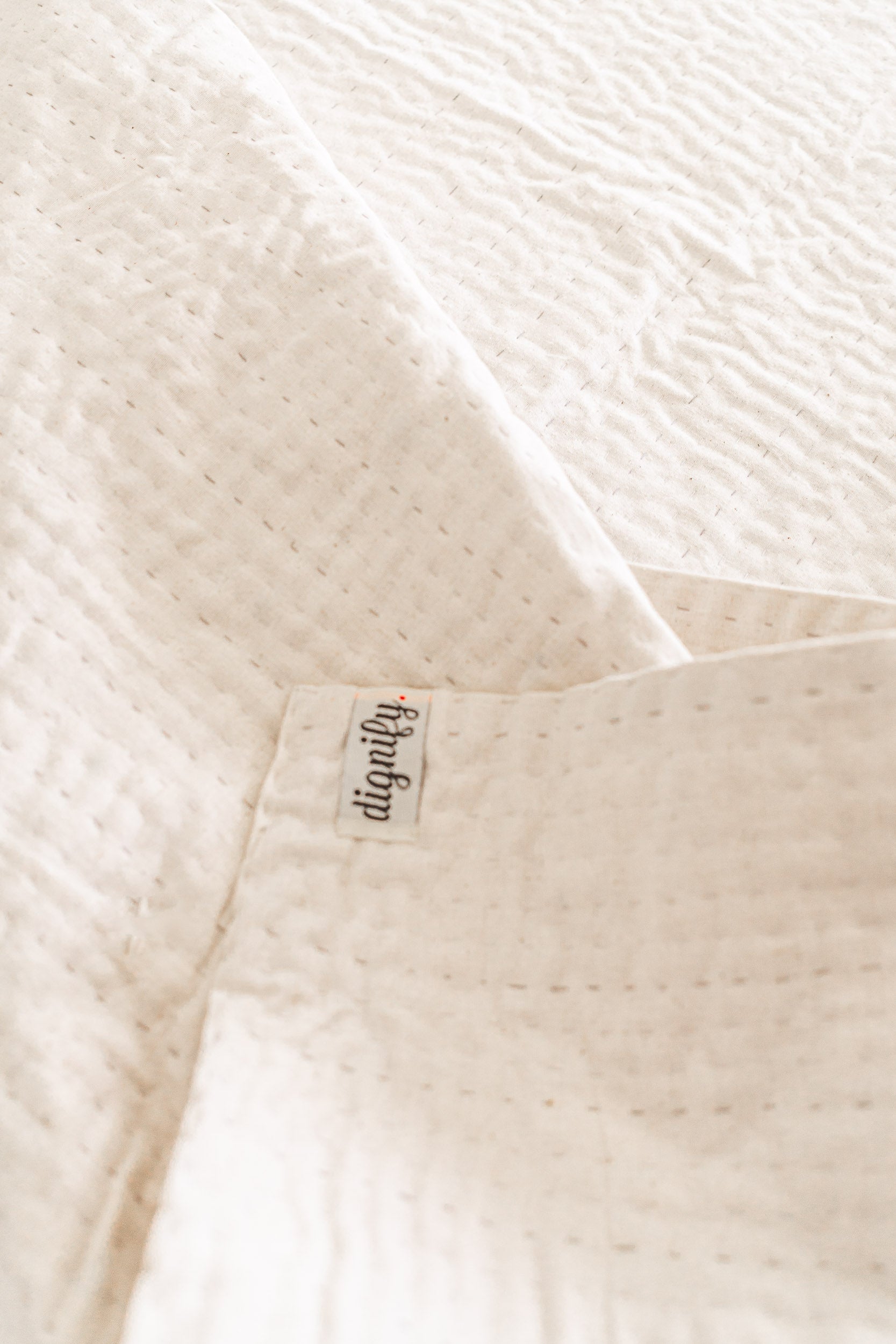 Simplicity Kantha Bed Quilt — Natural Ivory (Queen & King)
