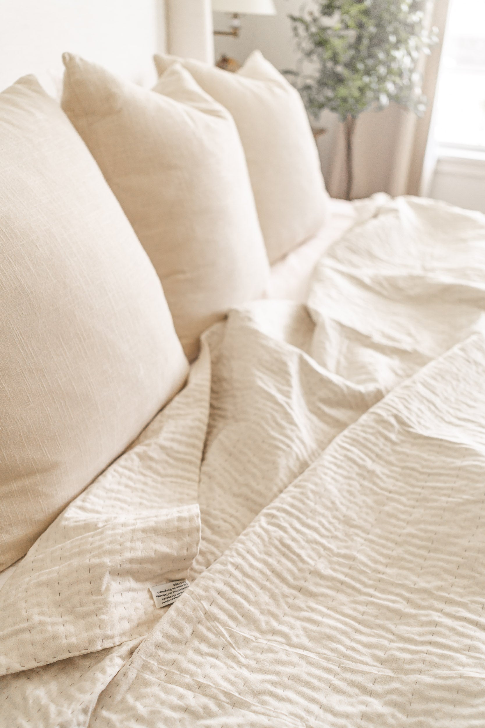 Simplicity Kantha Bed Quilt — Natural Ivory (Queen & King)