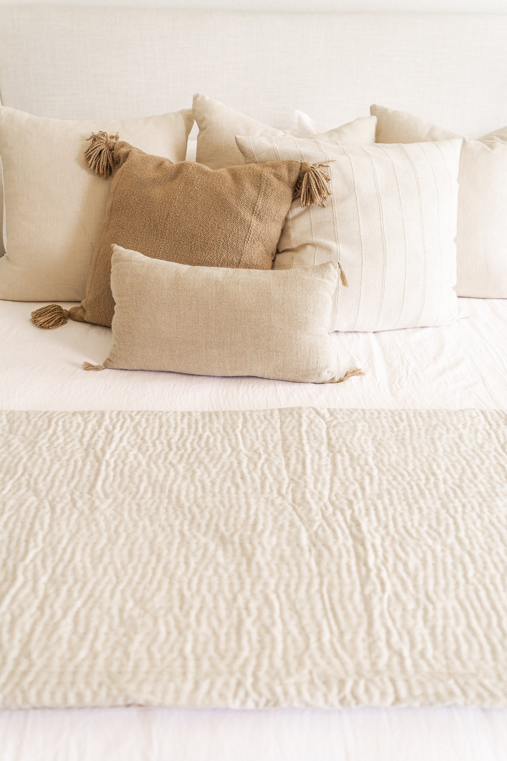 Simplicity Kantha Bed Quilt — Natural Ivory (Queen & King)