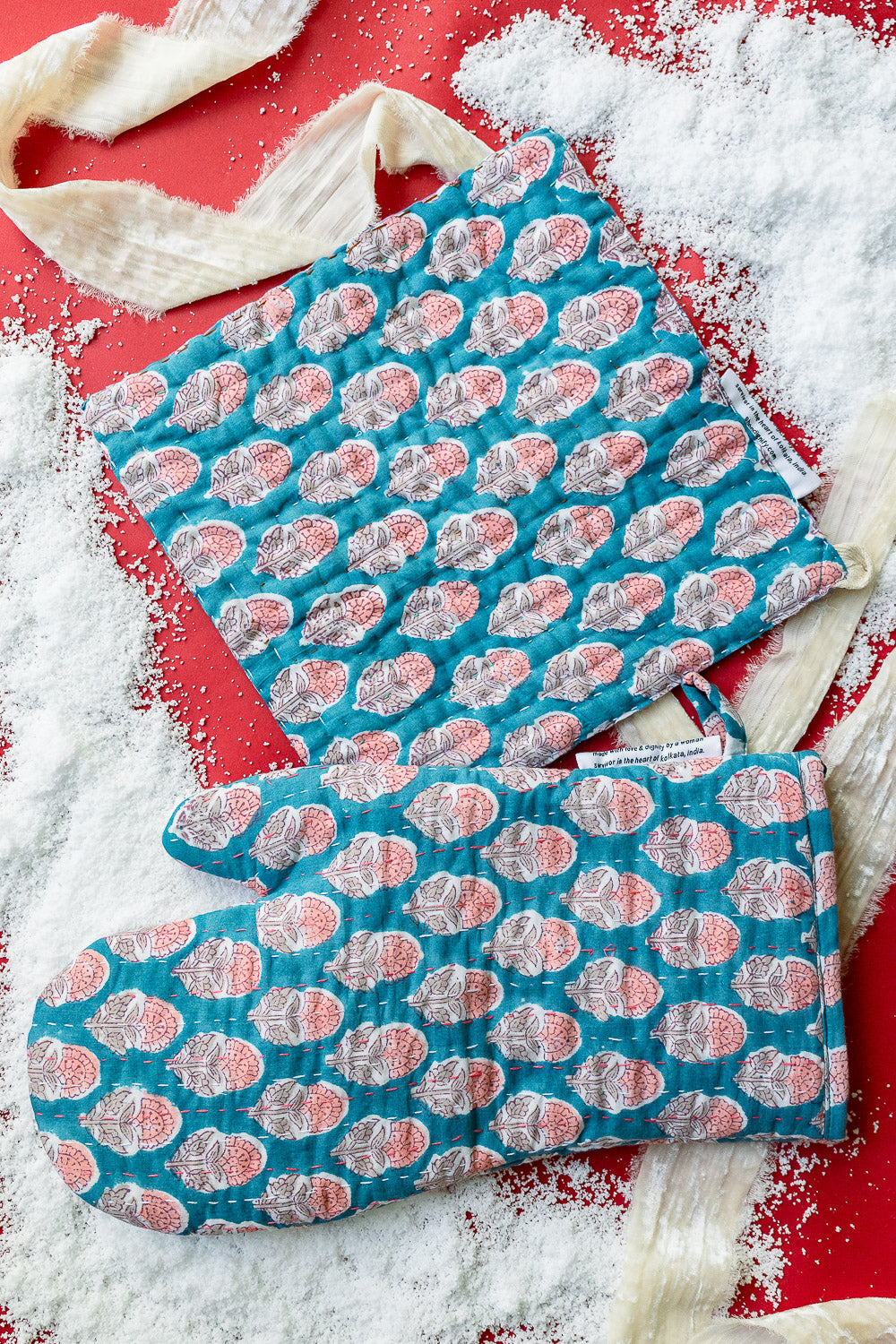 Blockprint Oven Mitt & Trivet Gift Set