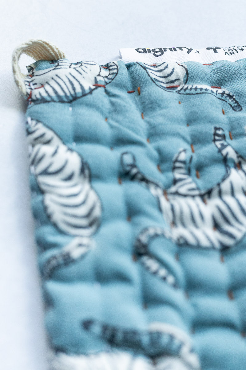 Blockprint Oven Mitt & Trivet Gift Set