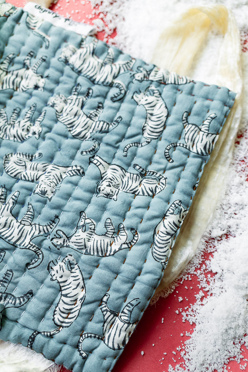 Blockprint Oven Mitt & Trivet Gift Set