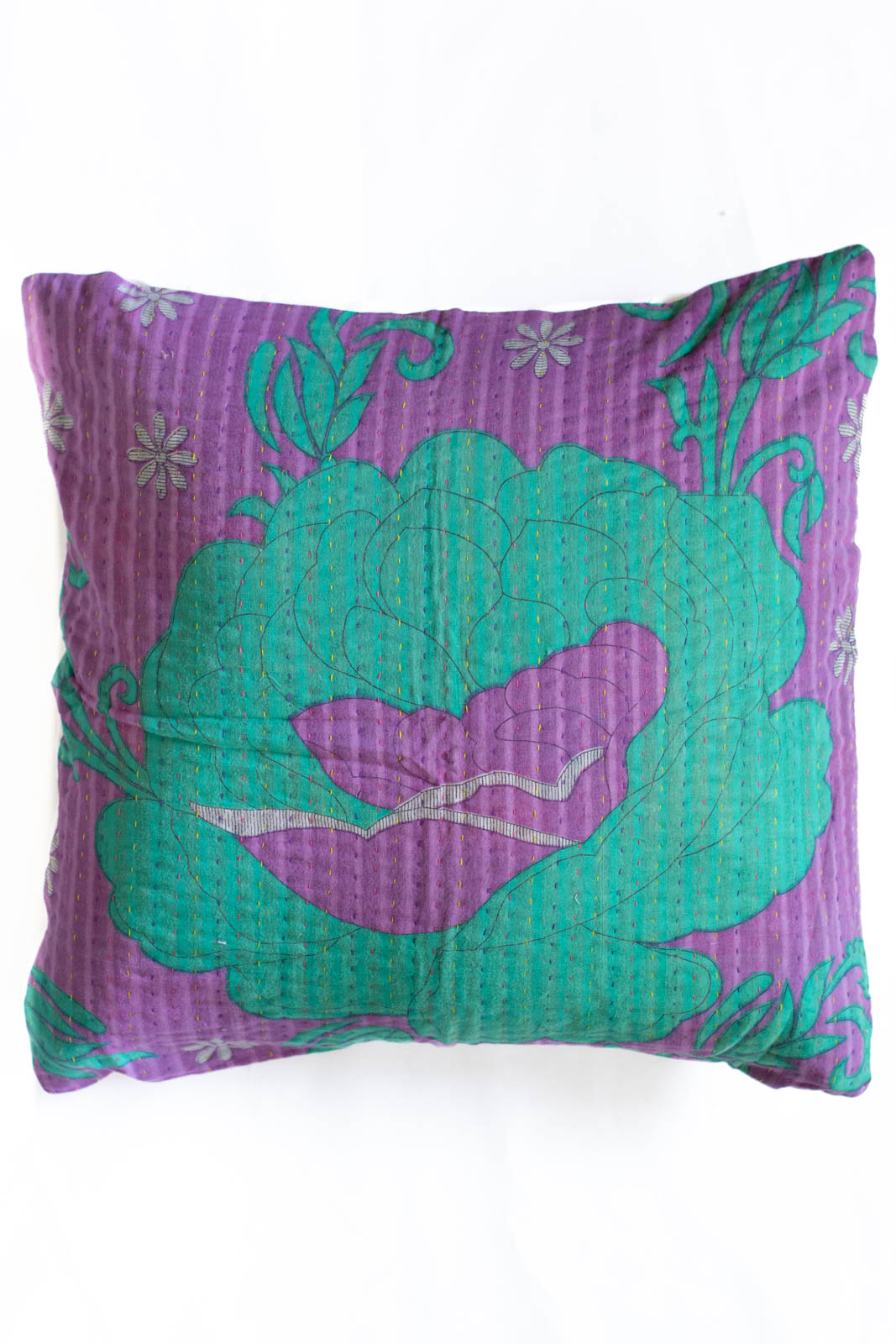 Extraordinary no. 5 Kantha Pillow Cover
