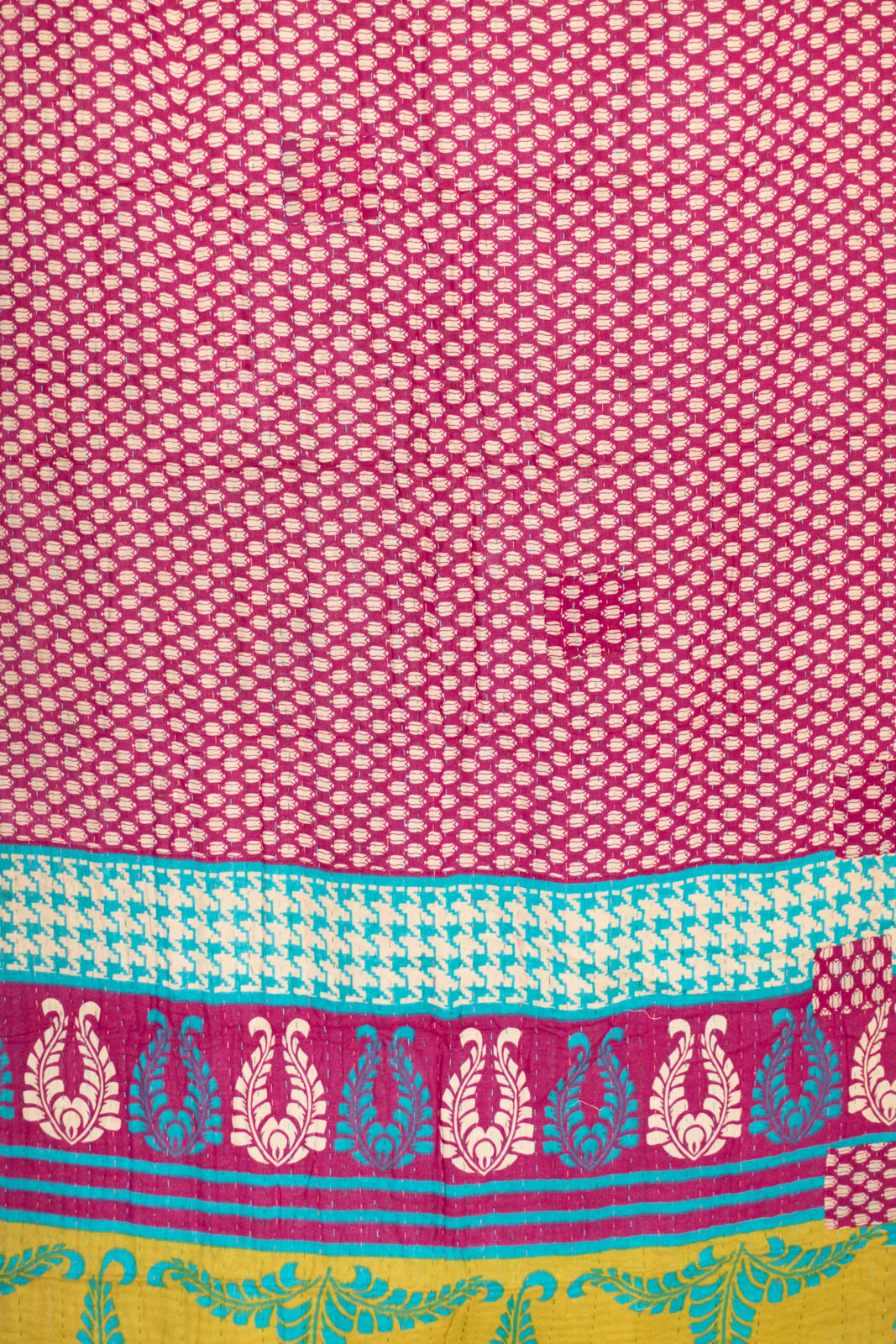 Astonish Kantha Throw
