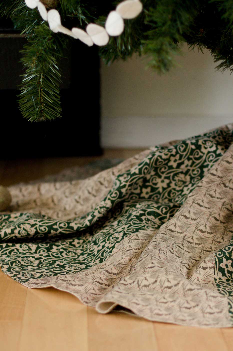 Kantha Christmas Tree Skirt Peace 1